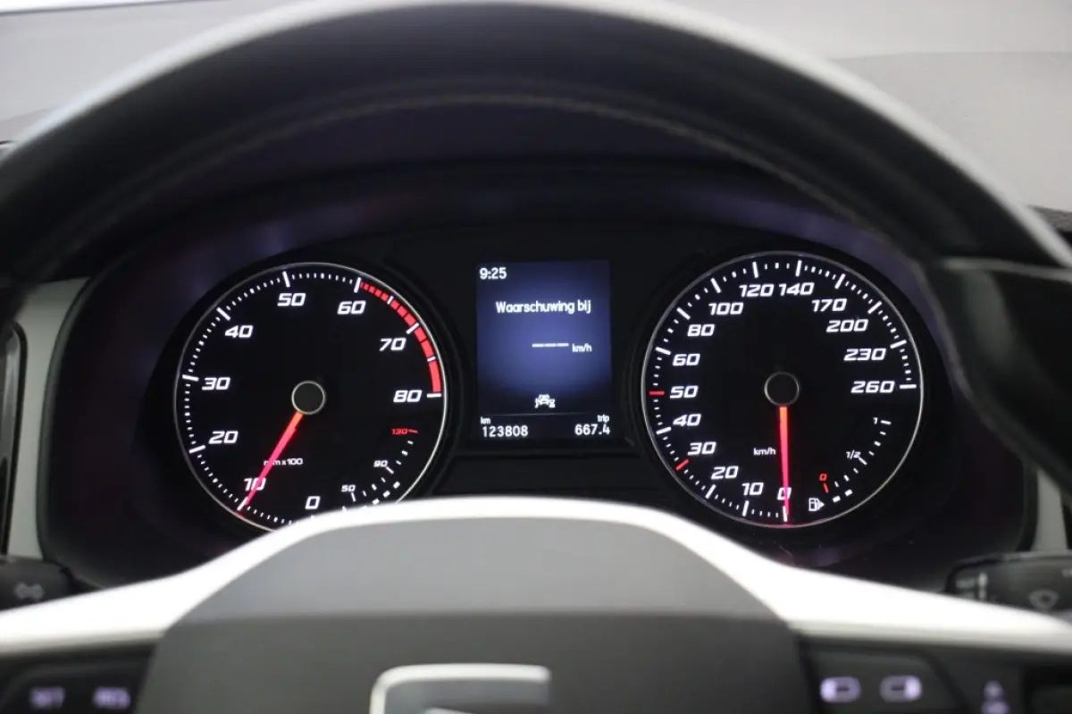 1.0 TSI Reference - Carplay, Cruise, Clima