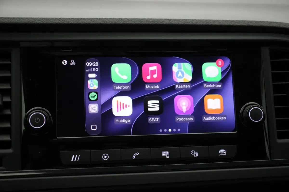 1.0 TSI Reference - Carplay, Cruise, Clima