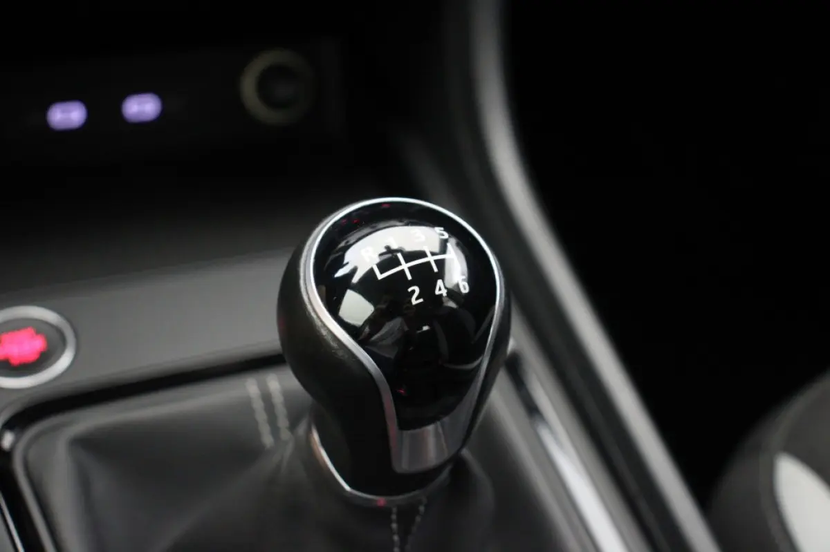 1.0 TSI Reference - Carplay, Cruise, Clima