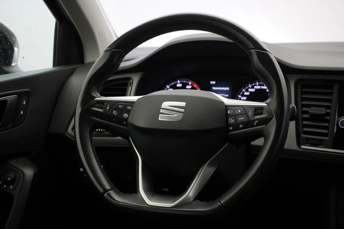 1.0 TSI Reference - Carplay, Cruise, Clima