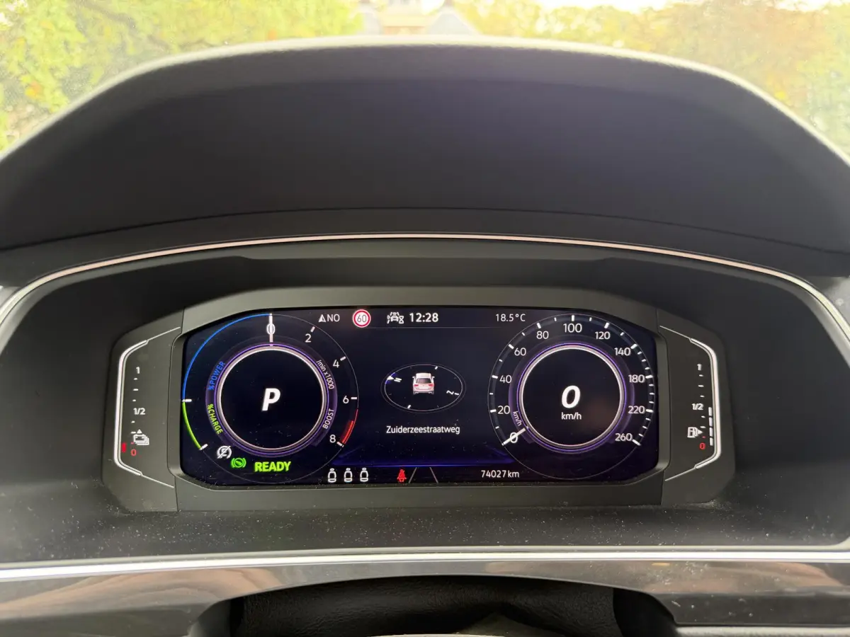 1.4 TSI eHybrid R-Line Business | SOH 96 | Camera | Virtual Cockpit |