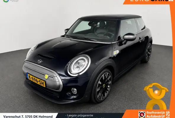 Charged 33 kWh Panoramadak Harman Kardon Camera Leder Navigatie Professional Cruise Control Head Up Display Bluetooth SOH 97%