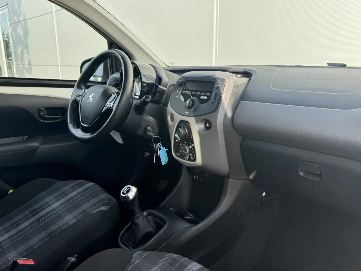 1.0 e-VTi Active | Bluetooth | Airco | Lage KM stand
