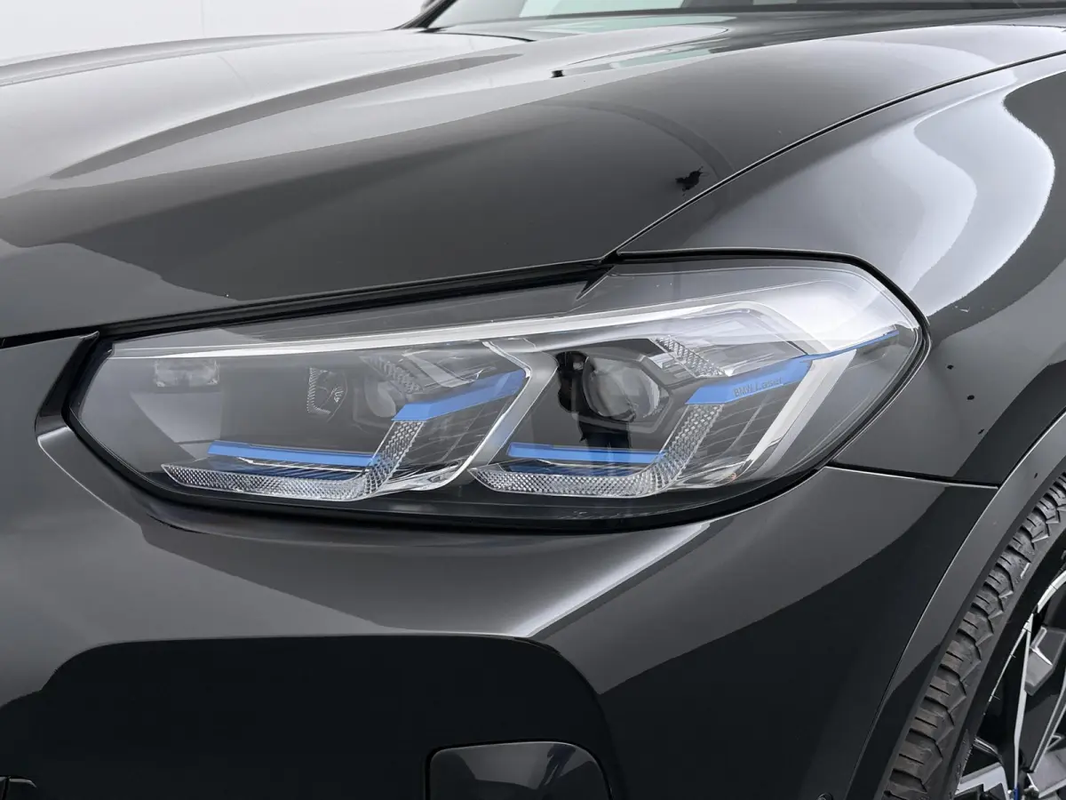 xDrive30e Business Edition Plus | Plug-in Hybride | Panoramadak | Leder | Stoelverwarming |
