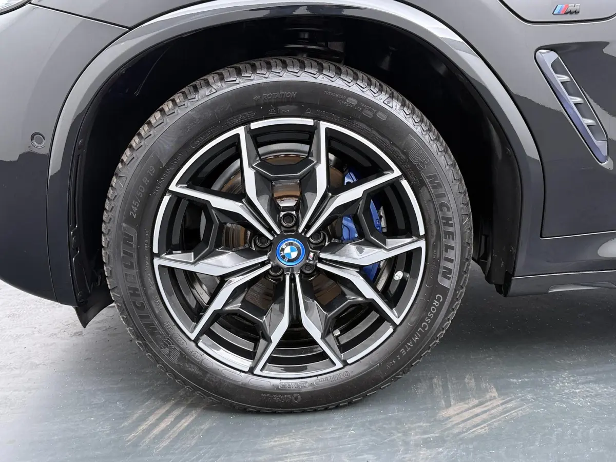 xDrive30e Business Edition Plus | Plug-in Hybride | Panoramadak | Leder | Stoelverwarming |