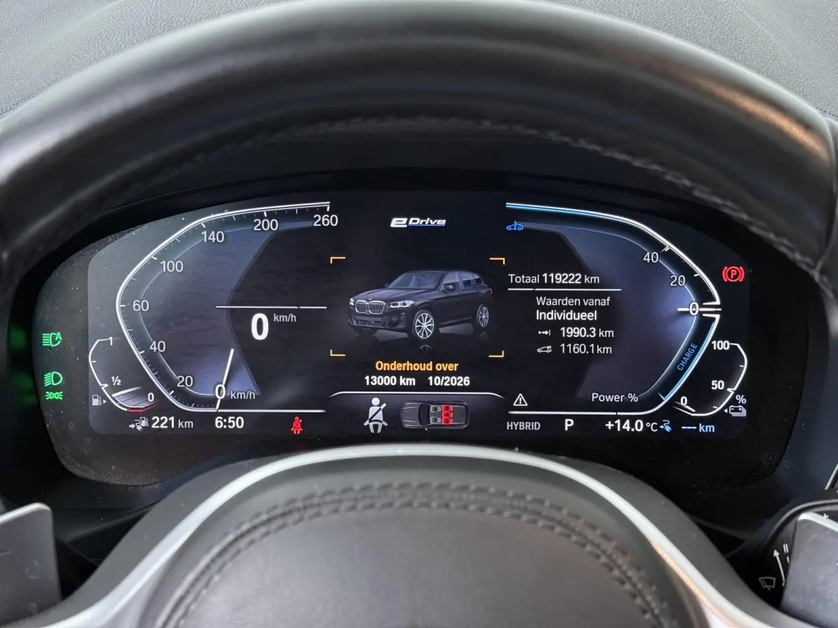 xDrive30e Business Edition Plus | Plug-in Hybride | Panoramadak | Leder | Stoelverwarming |