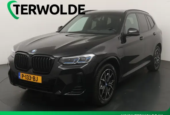 xDrive30e Business Edition Plus | Plug-in Hybride | Panoramadak | Leder | Stoelverwarming |
