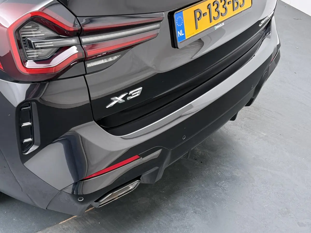 xDrive30e Business Edition Plus | Plug-in Hybride | Panoramadak | Leder | Stoelverwarming |