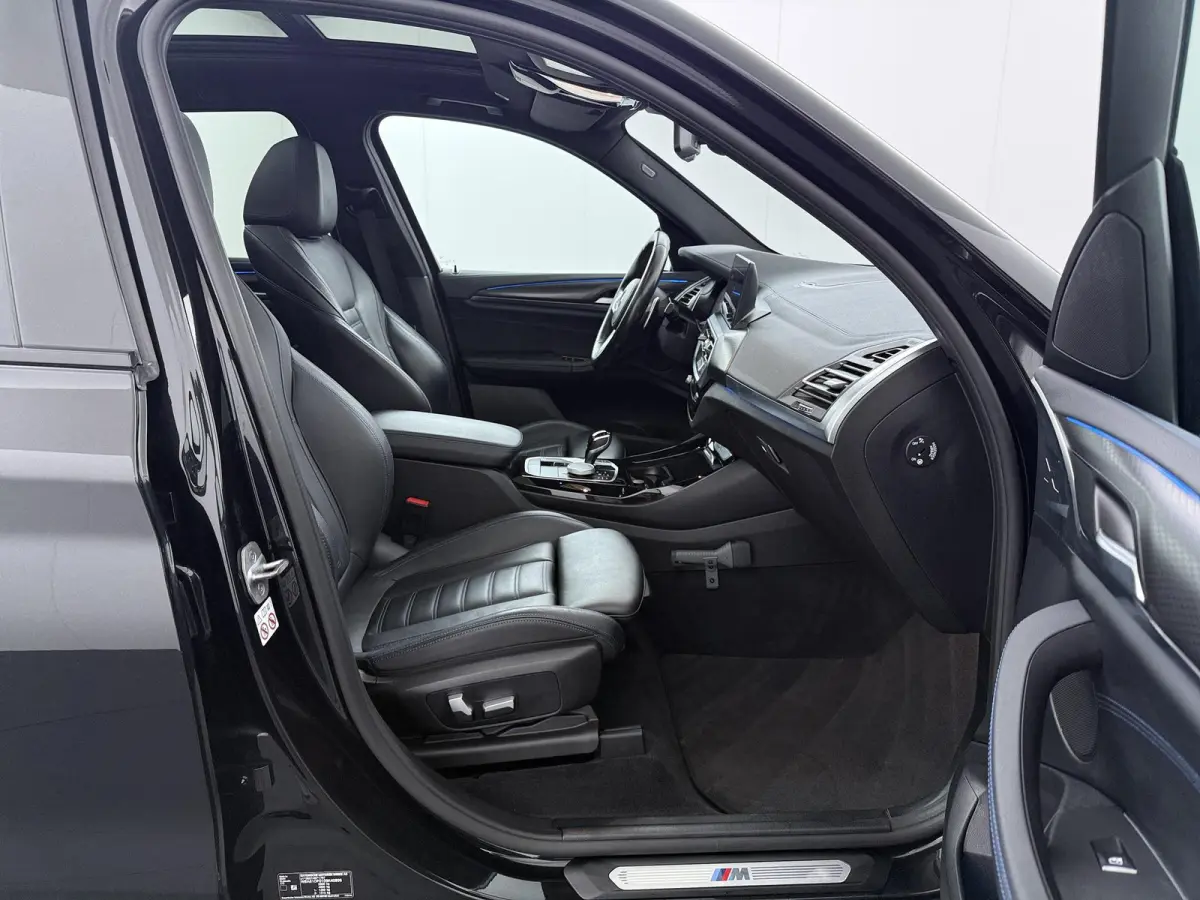 xDrive30e Business Edition Plus | Plug-in Hybride | Panoramadak | Leder | Stoelverwarming |