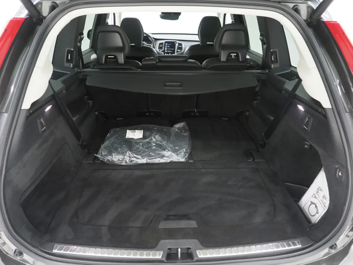 2.0 T8 Recharge AWD Inscription 7p Long range | Leder | Trekhaak | Pilot Assist | Memory | Camera | Keyless | BLIS | Carplay