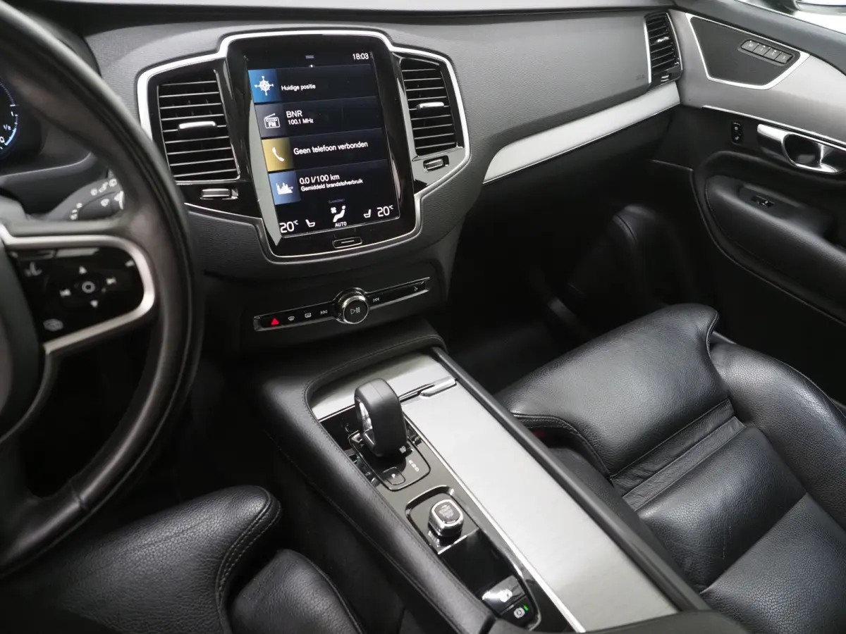 2.0 T8 Recharge AWD Inscription 7p Long range | Leder | Trekhaak | Pilot Assist | Memory | Camera | Keyless | BLIS | Carplay