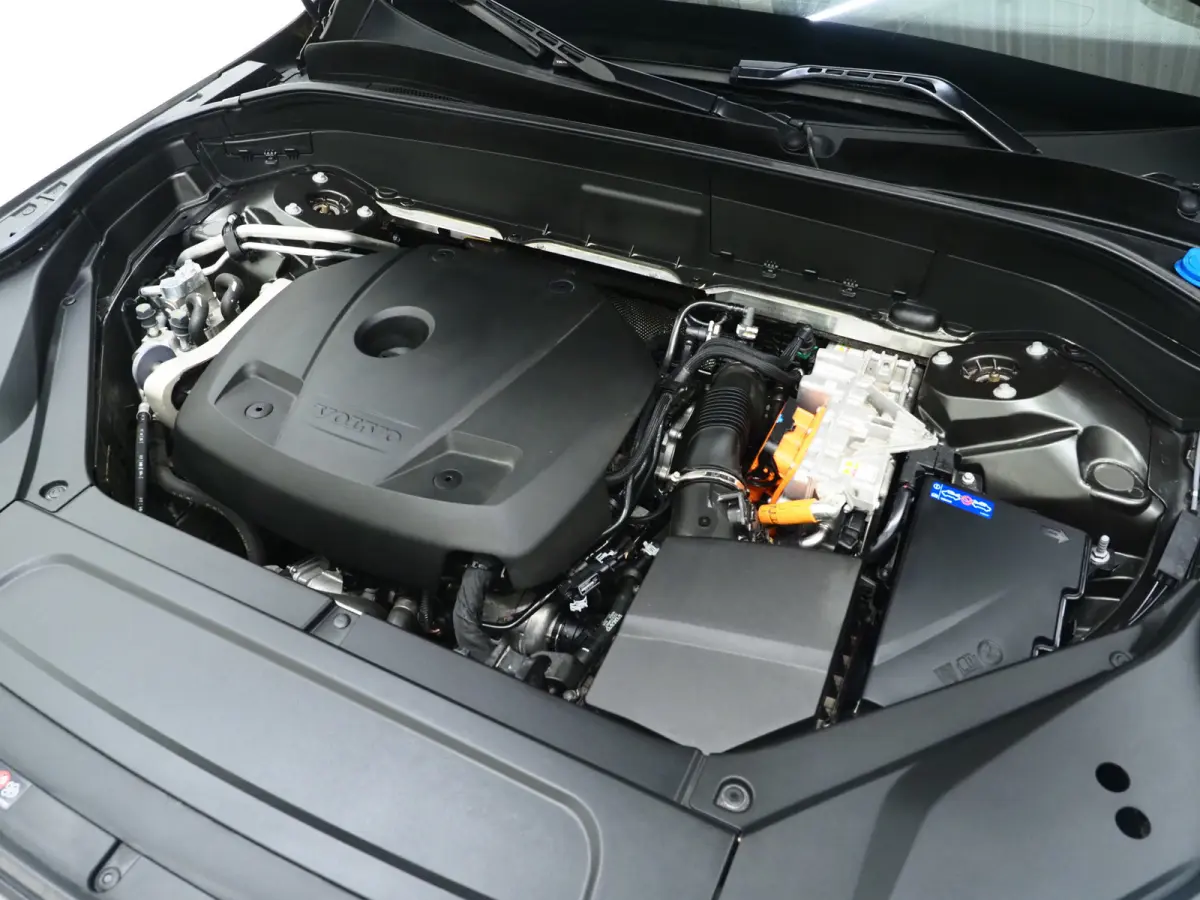 2.0 T8 Recharge AWD Inscription 7p Long range | Leder | Trekhaak | Pilot Assist | Memory | Camera | Keyless | BLIS | Carplay