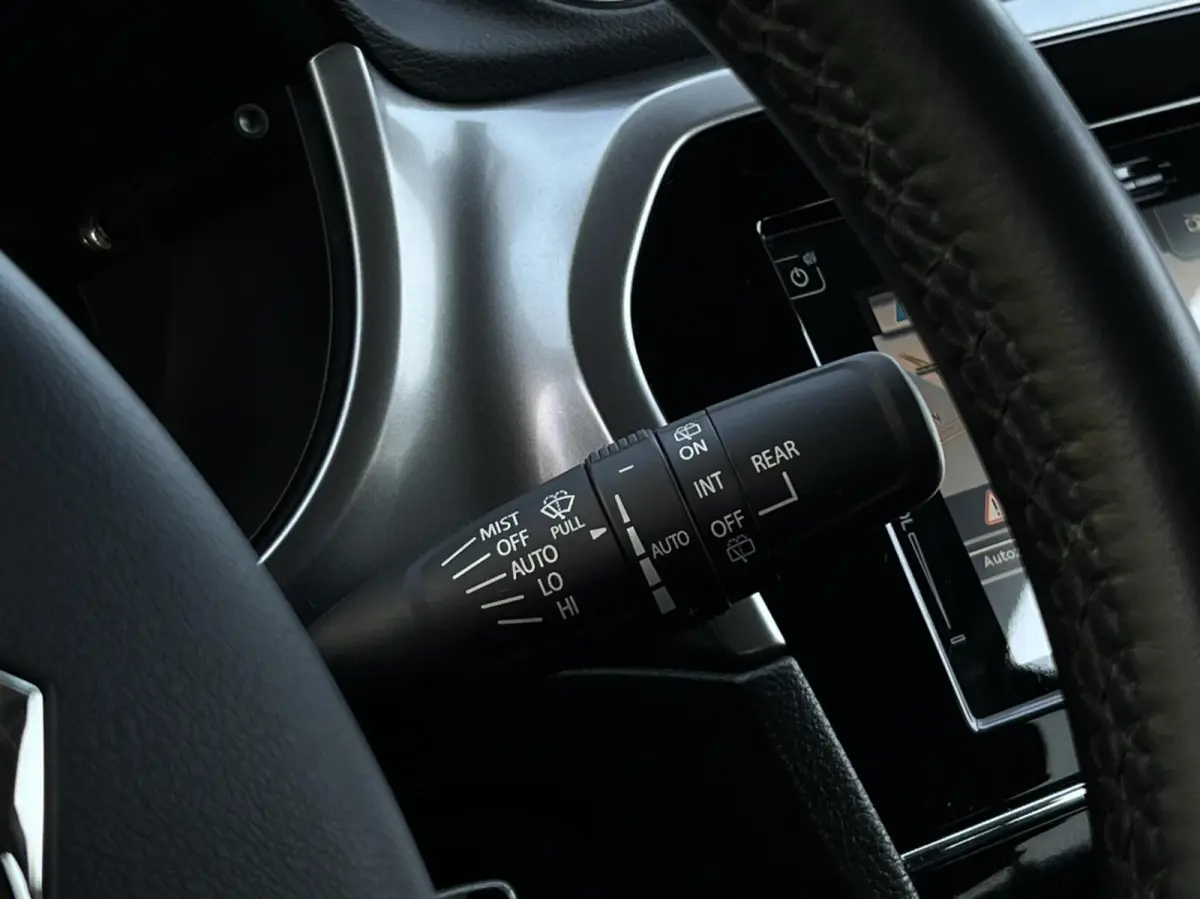 1.4 Boosterjet Style Smart Hybrid, 1E EIGENAAR, PANORAMADAK, NAVIGATIE, ADAPT. CRUISE, CLIMATE CONTROL, STOELVERWARMING, KEYLESS, CAMERA, PDC, LED, DAB, DEALER ONDERHOUDEN, LICHTMETAAL 17"