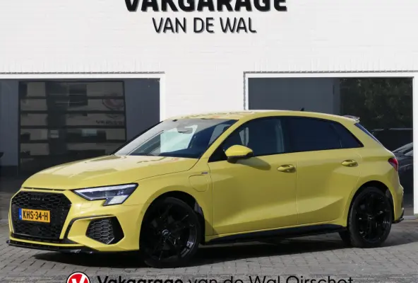 40 TFSI e S-Line | Black optic | Full Maxton Design | Bang & Olufsen | Alcantara-/lederen sportstoelen | Maxtrix LED | Draadloos Apple-/Android Carplay | Elektrische achterklep |  Sportstuur