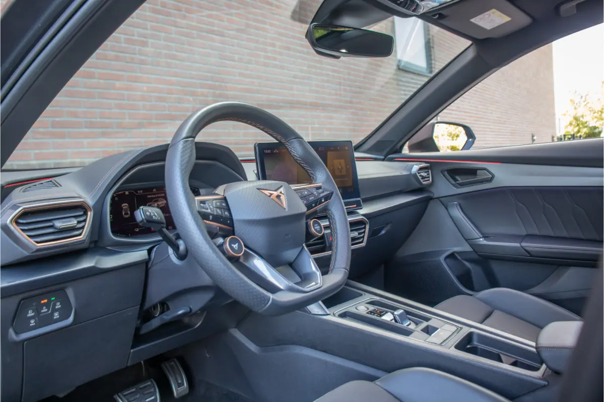 1.4 e-Hybrid 245pk VZ, Panoramadak, Maxton, Stoel & Stuurverwarming, Carplay, Camera, Full LED, Adaptive Cruise.