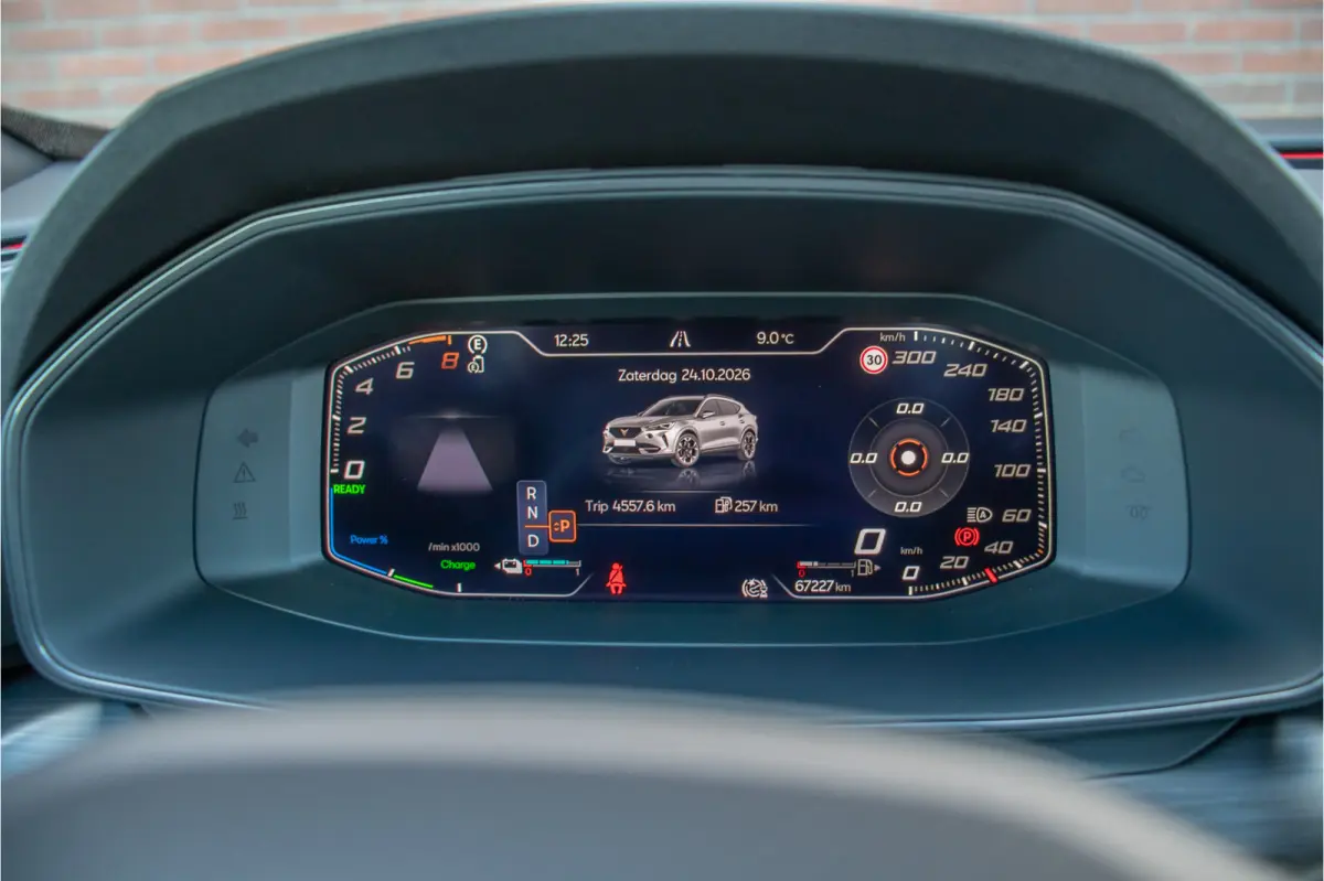 1.4 e-Hybrid 245pk VZ, Panoramadak, Maxton, Stoel & Stuurverwarming, Carplay, Camera, Full LED, Adaptive Cruise.