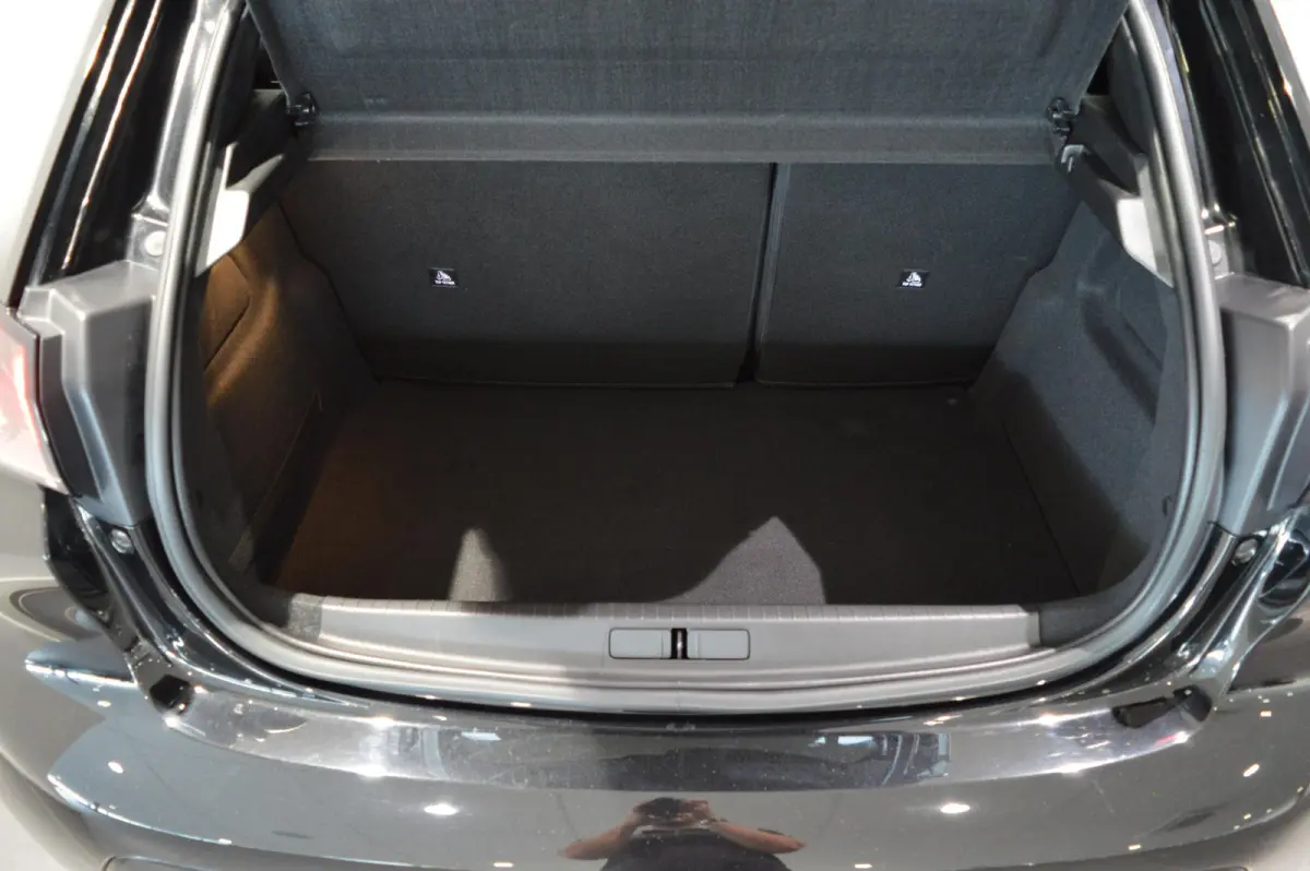 GT Pack | Alcantara | Panoramadak | Stoelverwarming | VOL! | Unieke auto