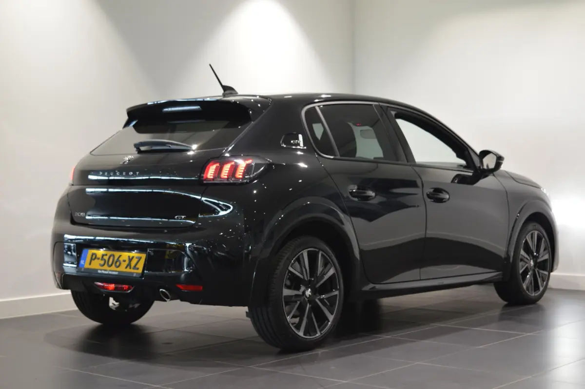 GT Pack | Alcantara | Panoramadak | Stoelverwarming | VOL! | Unieke auto