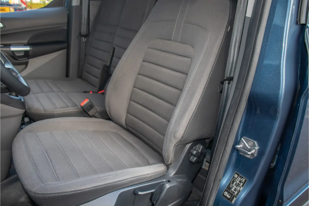 1.5 EcoBlue Automaat L2 Limited, 1e eigenaar, 3-zits, Adaptive Cruise, Camera, 2x schuifdeur, Carplay, Stoelverwarming.