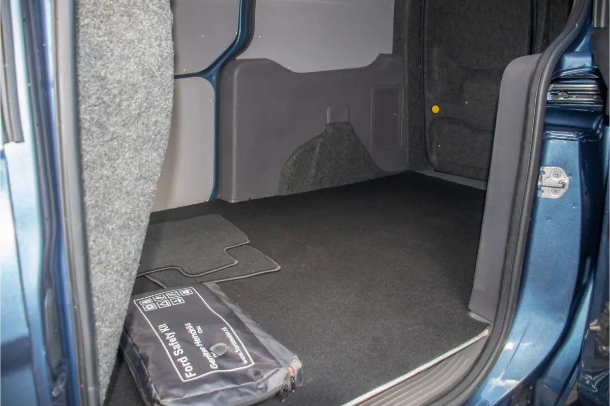 1.5 EcoBlue Automaat L2 Limited, 1e eigenaar, 3-zits, Adaptive Cruise, Camera, 2x schuifdeur, Carplay, Stoelverwarming.