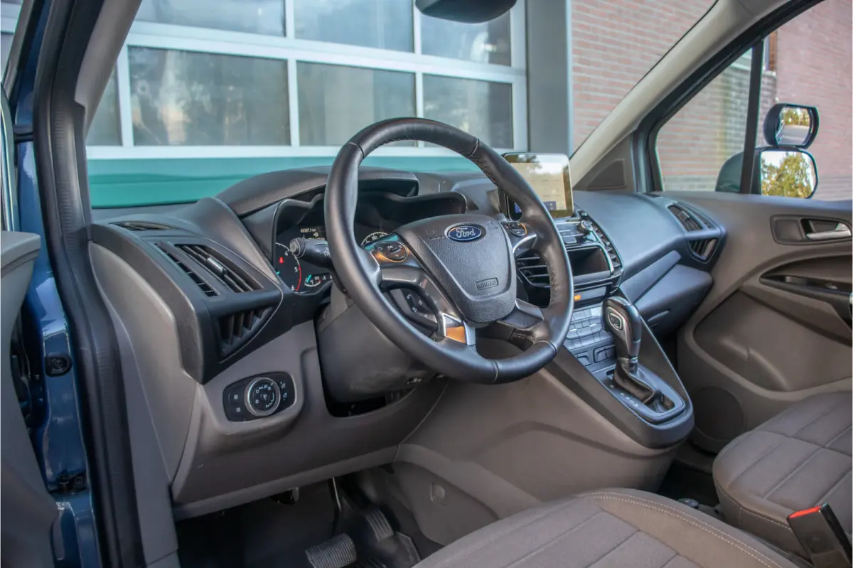 1.5 EcoBlue Automaat L2 Limited, 1e eigenaar, 3-zits, Adaptive Cruise, Camera, 2x schuifdeur, Carplay, Stoelverwarming.