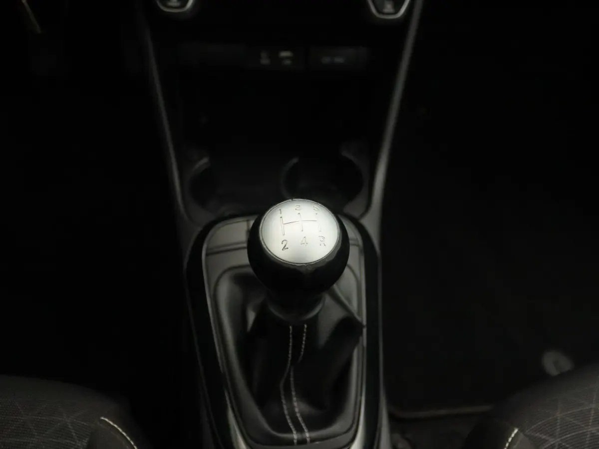 1.0 CVVT First Edition | Navigatie | Climate control | Lichtmetalen velgen | Zeer compleet!