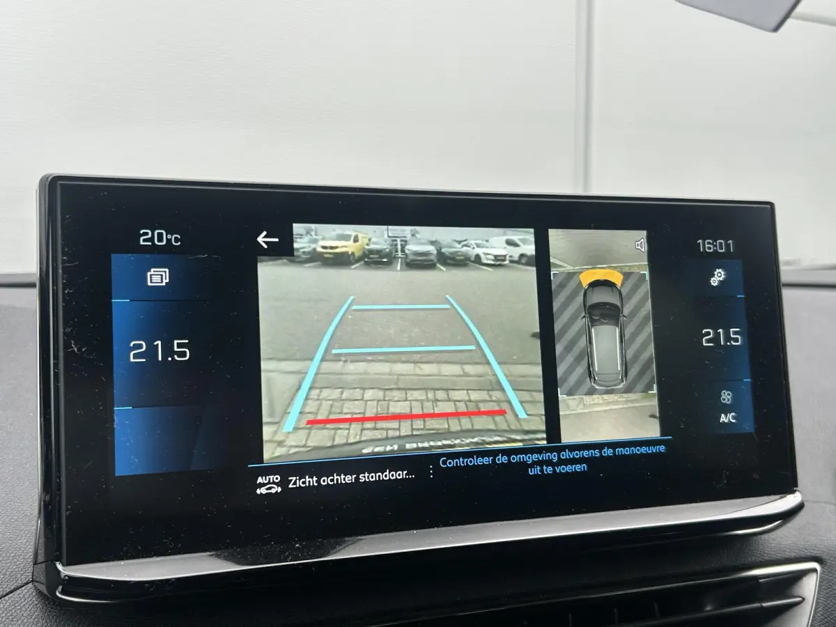 1.2 PureTech GT | 360° Camera | Navigatie | Climate control | 19" Lichtmetalen velgen | Unieke tellerstand!
