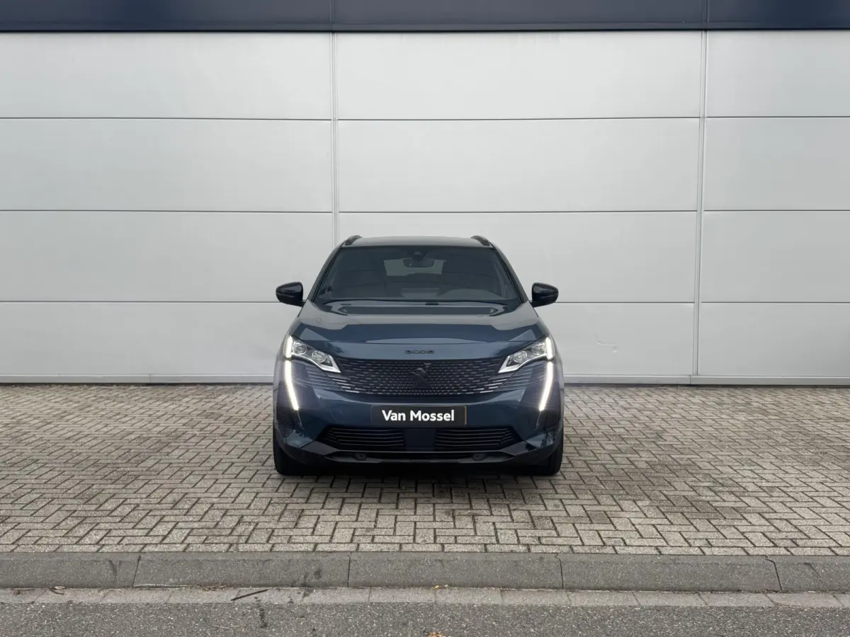 1.2 PureTech GT | 360° Camera | Navigatie | Climate control | 19" Lichtmetalen velgen | Unieke tellerstand!