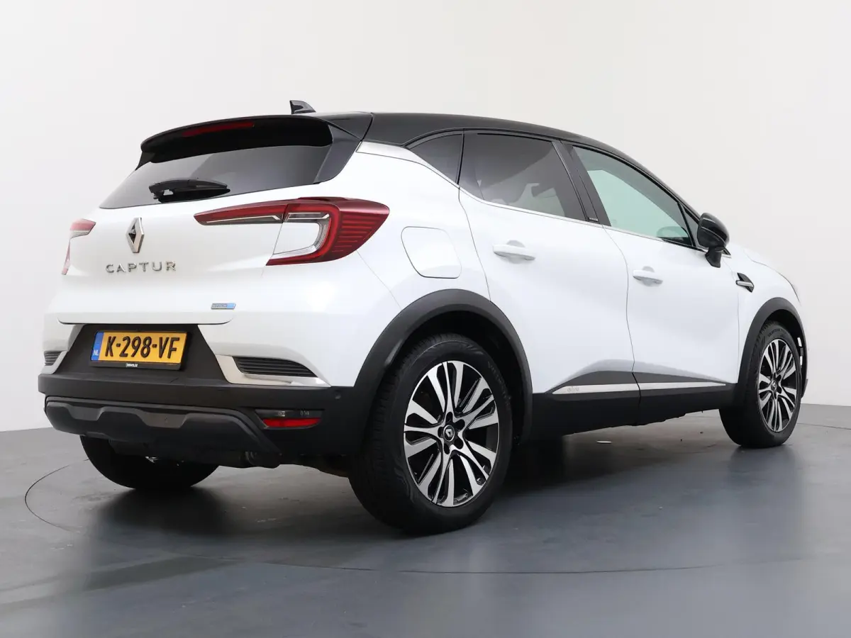 E-TECH plug-in hybrid 160 Initiale Paris | Schuif-/kanteldak | lichtgrijs Lederen Bekl. |