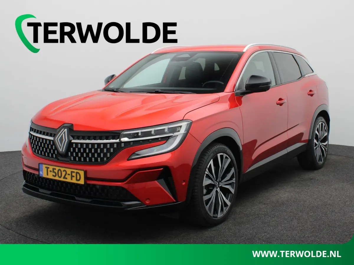 iconic E-Tech full hybrid 200 | Trekhaak | Voorruitverwarming | Adaptieve Cruise Control |