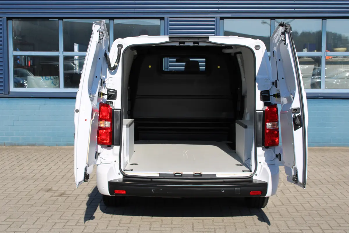 L3 75kWh | 8 JAAR GARANTIE | CAMERA | DRAADLOOS CARPLAY | BETIMMERING | LED | 17" LM VELGEN | COMFORT WAND |