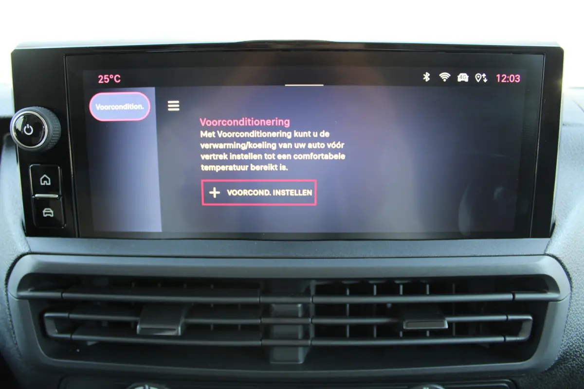 L3 75kWh | 8 JAAR GARANTIE | CAMERA | DRAADLOOS CARPLAY | BETIMMERING | LED | 17" LM VELGEN | COMFORT WAND |