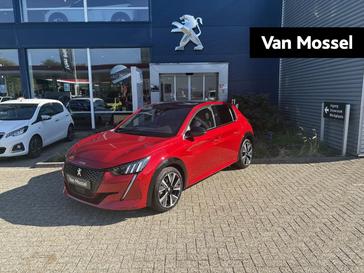 1.2 PureTech 100 GT | Panoramadak | Navigatie | Camera | Unieke tellerstand!