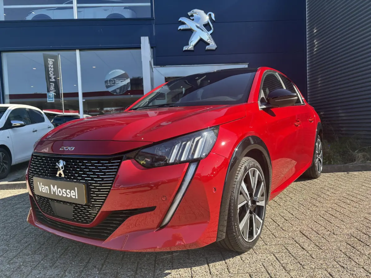 1.2 PureTech 100 GT | Panoramadak | Navigatie | Camera | Unieke tellerstand!