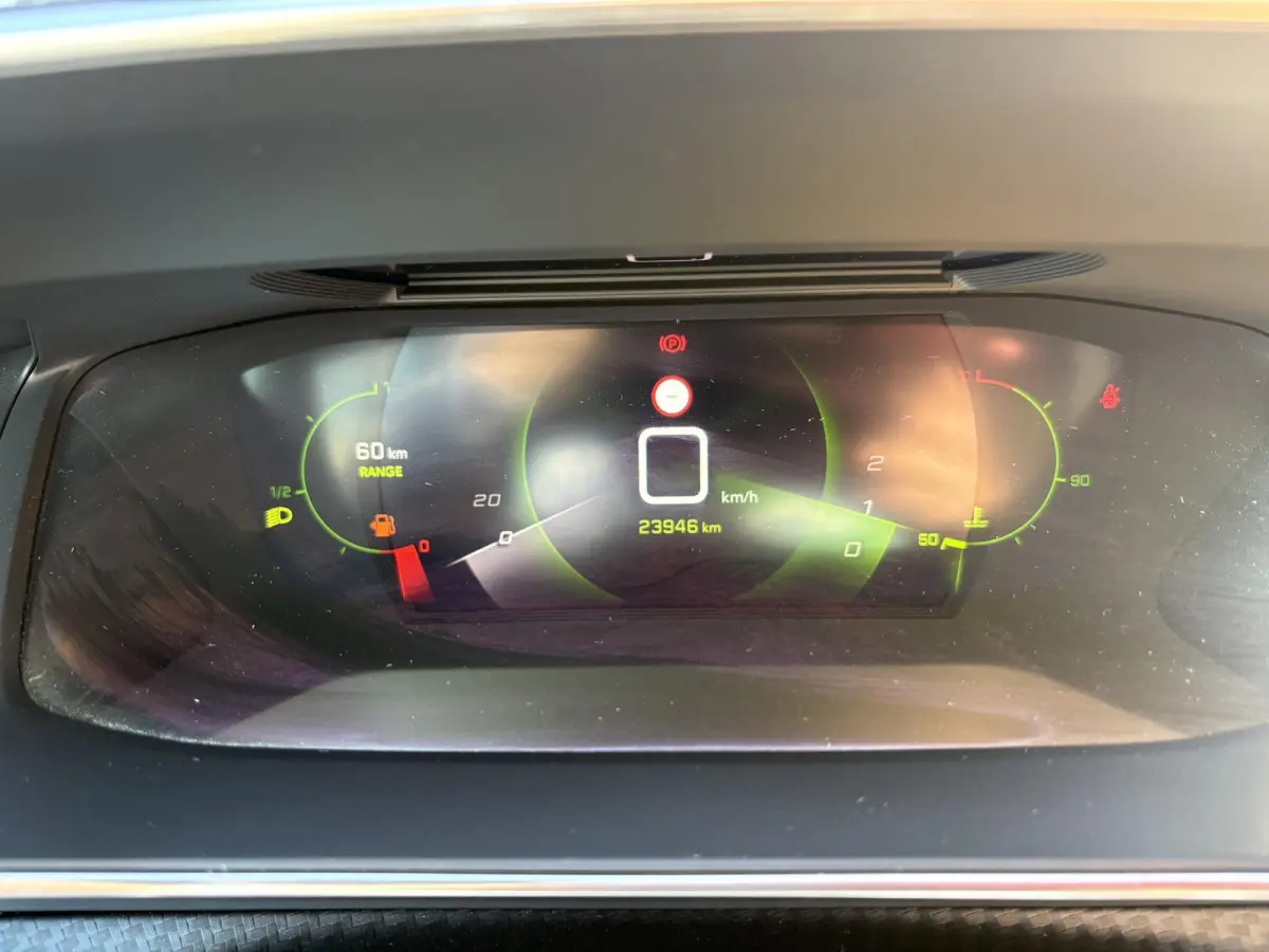 1.2 PureTech 100 GT | Panoramadak | Navigatie | Camera | Unieke tellerstand!