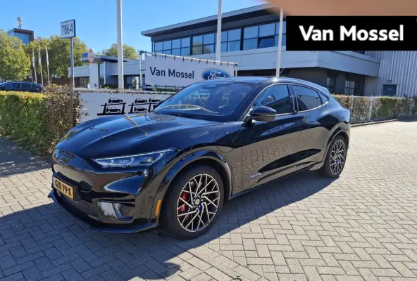 GT Extended AWD 98 kWh | 487pk! | Panodak Vast | Memory functie Bestuurderstoel | Afn. Trekhaak | B&O Audiosysteem |