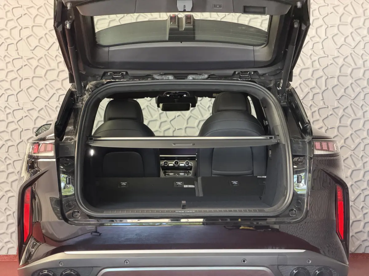 OMODA 9 PREMIUM AWD 538PK MASSAGE STOEL.VERW/KOELING | PHEV | 145 KM / | 538 PK | 4WD 4X4