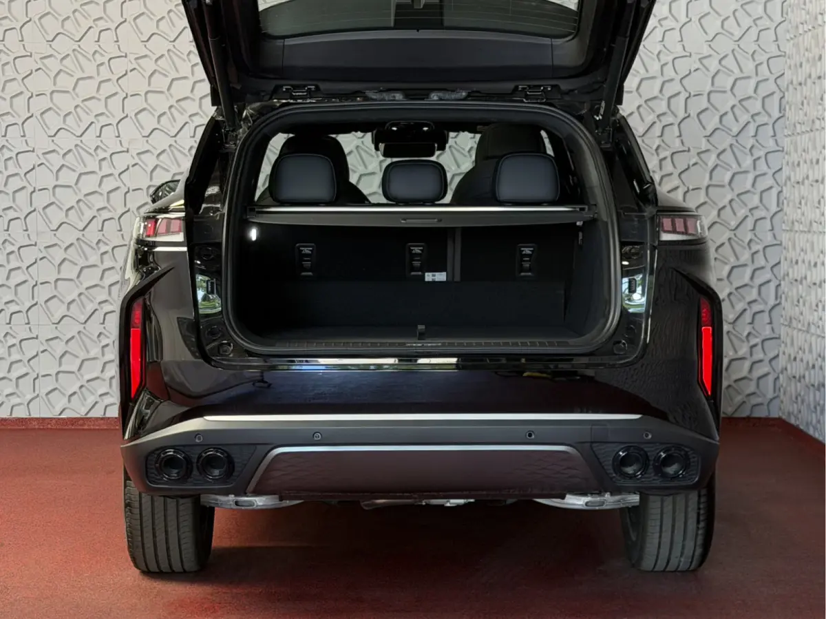 OMODA 9 PREMIUM AWD 538PK MASSAGE STOEL.VERW/KOELING | PHEV | 145 KM / | 538 PK | 4WD 4X4