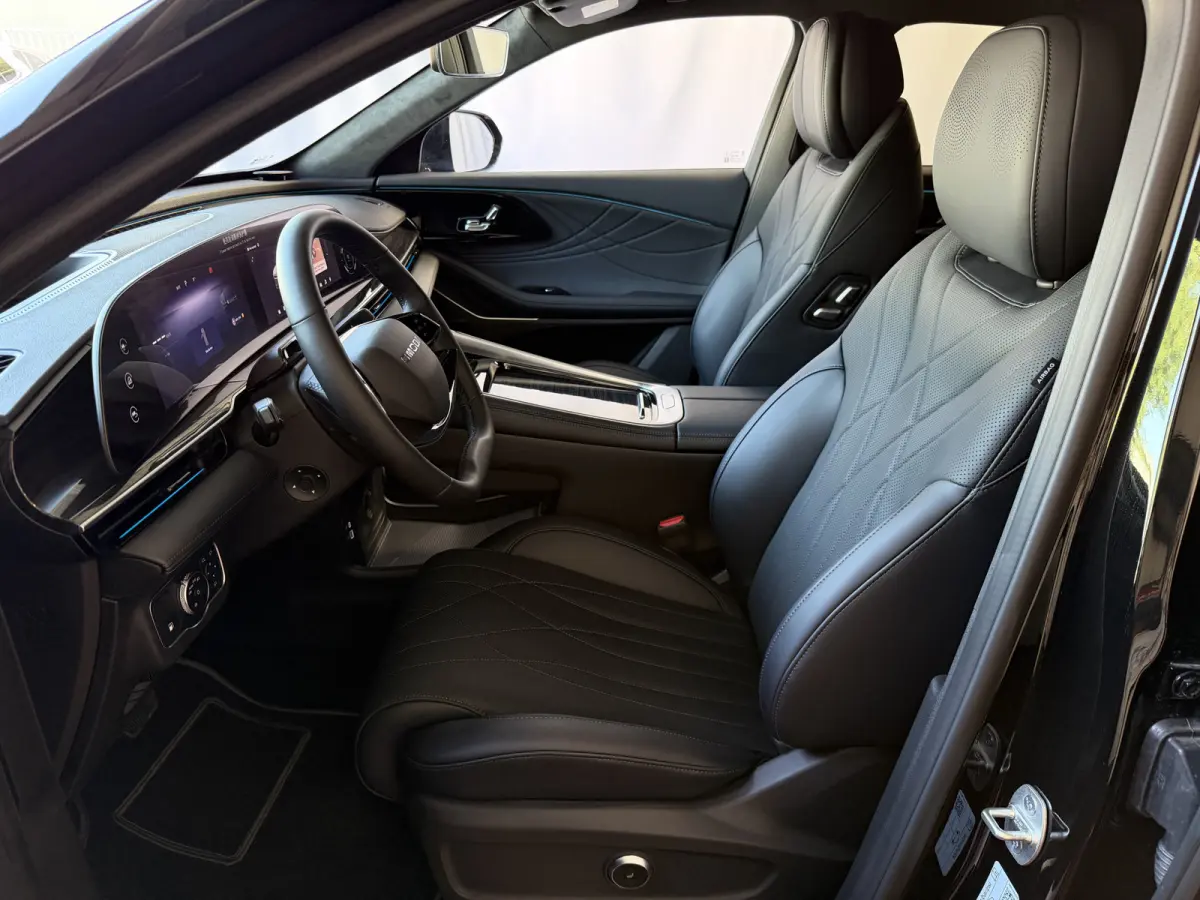 OMODA 9 PREMIUM AWD 538PK MASSAGE STOEL.VERW/KOELING | PHEV | 145 KM / | 538 PK | 4WD 4X4