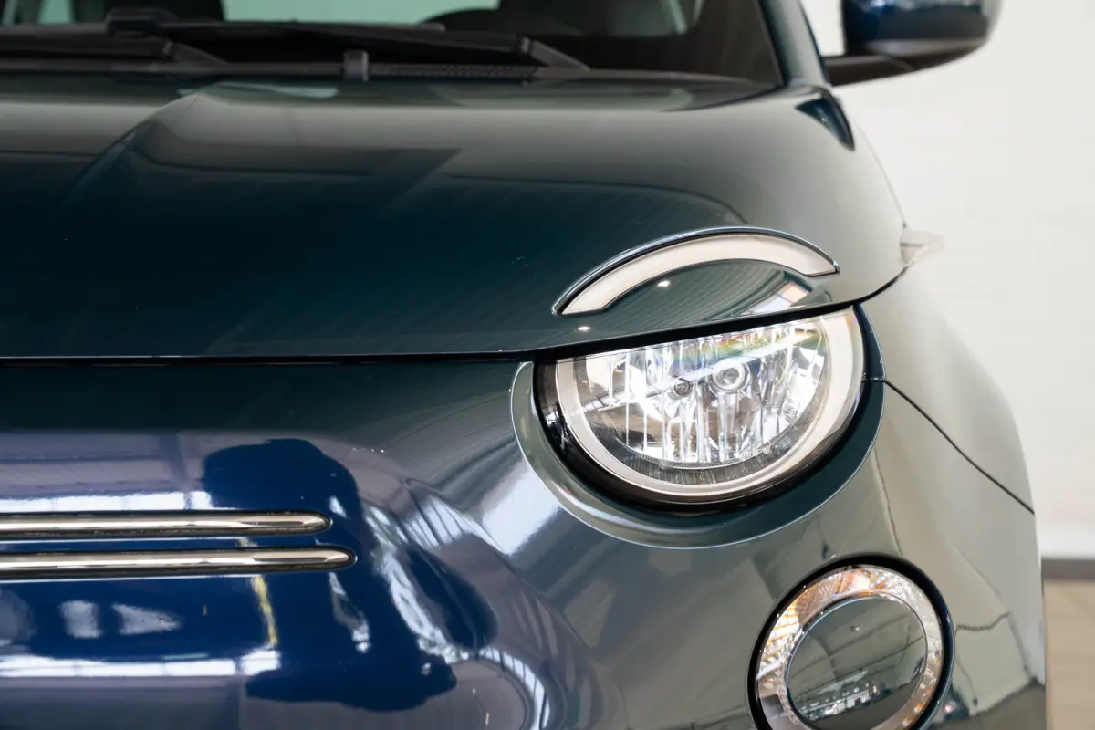 Icon 42 kWh | SOH 94% | Camera | Stoelverwarming | Parkeersensoren | Apple Carplay & Android Auto | Climate Controle |