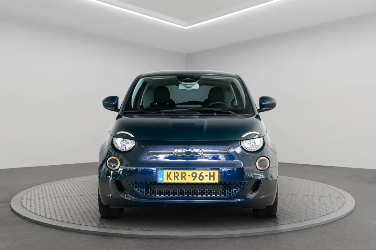 Icon 42 kWh | SOH 94% | Camera | Stoelverwarming | Parkeersensoren | Apple Carplay & Android Auto | Climate Controle |