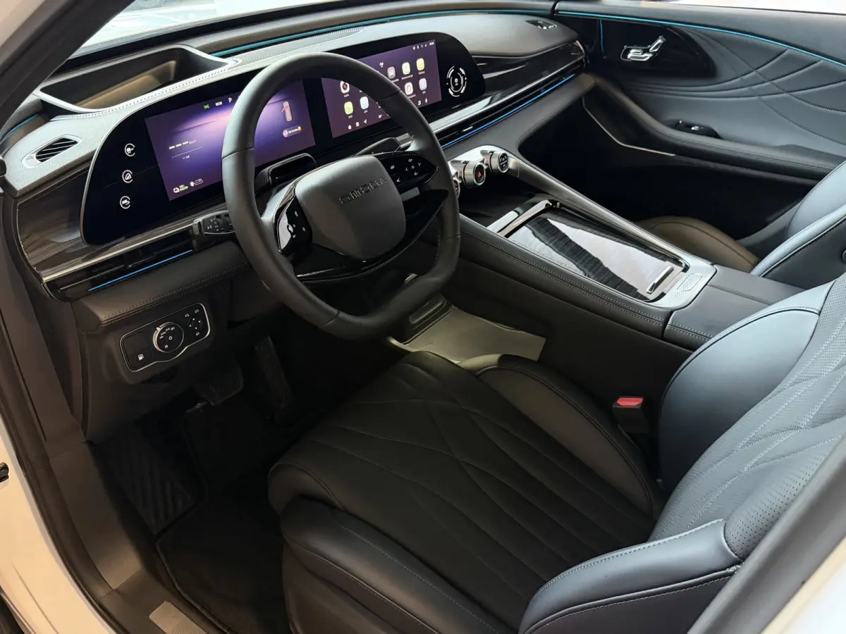 OMODA 9 PREMIUM AWD 538 PK | SONY DOLBY | Stary White | FULL OPTIONS PHEV SUV | 145 KM ELEKTRISCH | ONGEBRUIKTE NIEUWE AUTO 4WD 4X4