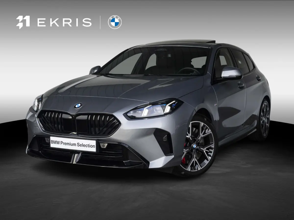 120 | M Sportpakket Pro | Comfort Access | Driving Assistant Plus | 18 inch | Panoramadak | Active Cruise Control