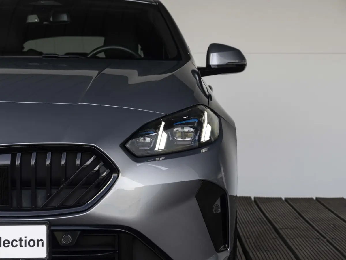 120 | M Sportpakket Pro | Comfort Access | Driving Assistant Plus | 18 inch | Panoramadak | Active Cruise Control