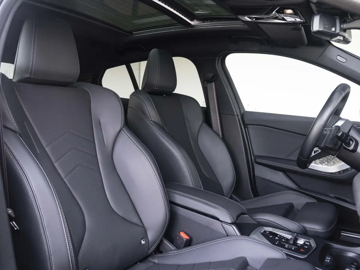 120 | M Sportpakket Pro | Comfort Access | Driving Assistant Plus | 18 inch | Panoramadak | Active Cruise Control