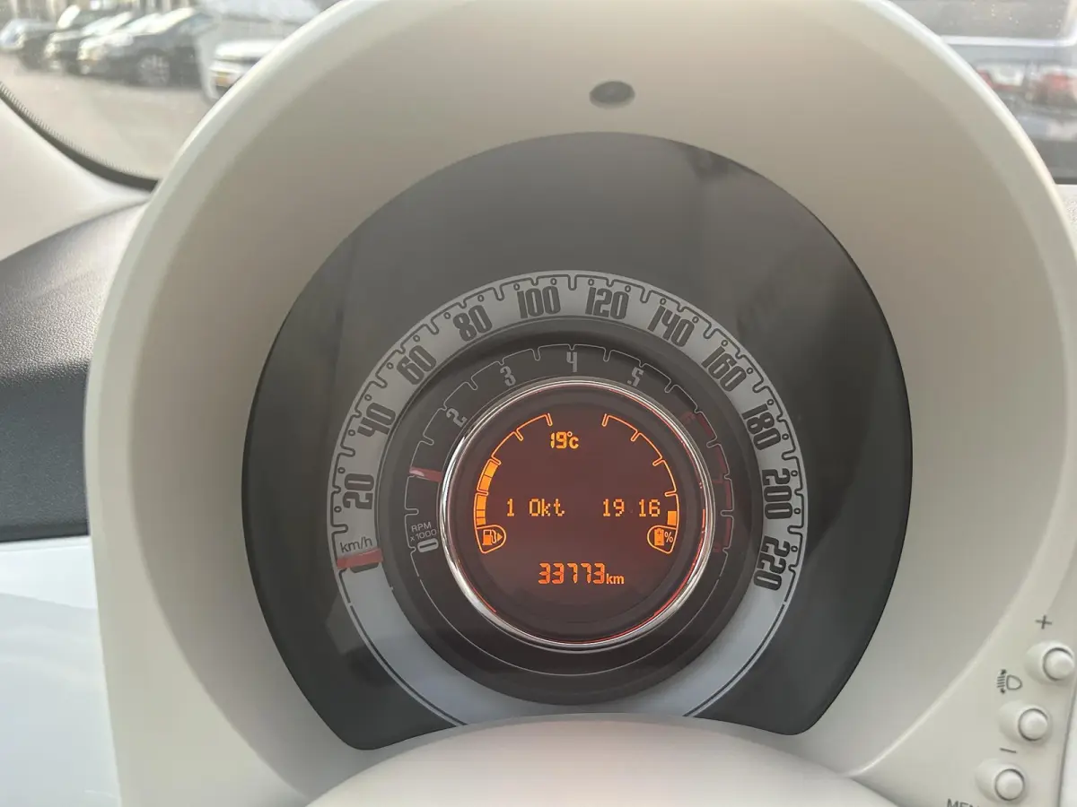 1.0 Hybrid Lounge | Airco | Apple Carplay/Android Auto | LMV 15"| Cruise Control |