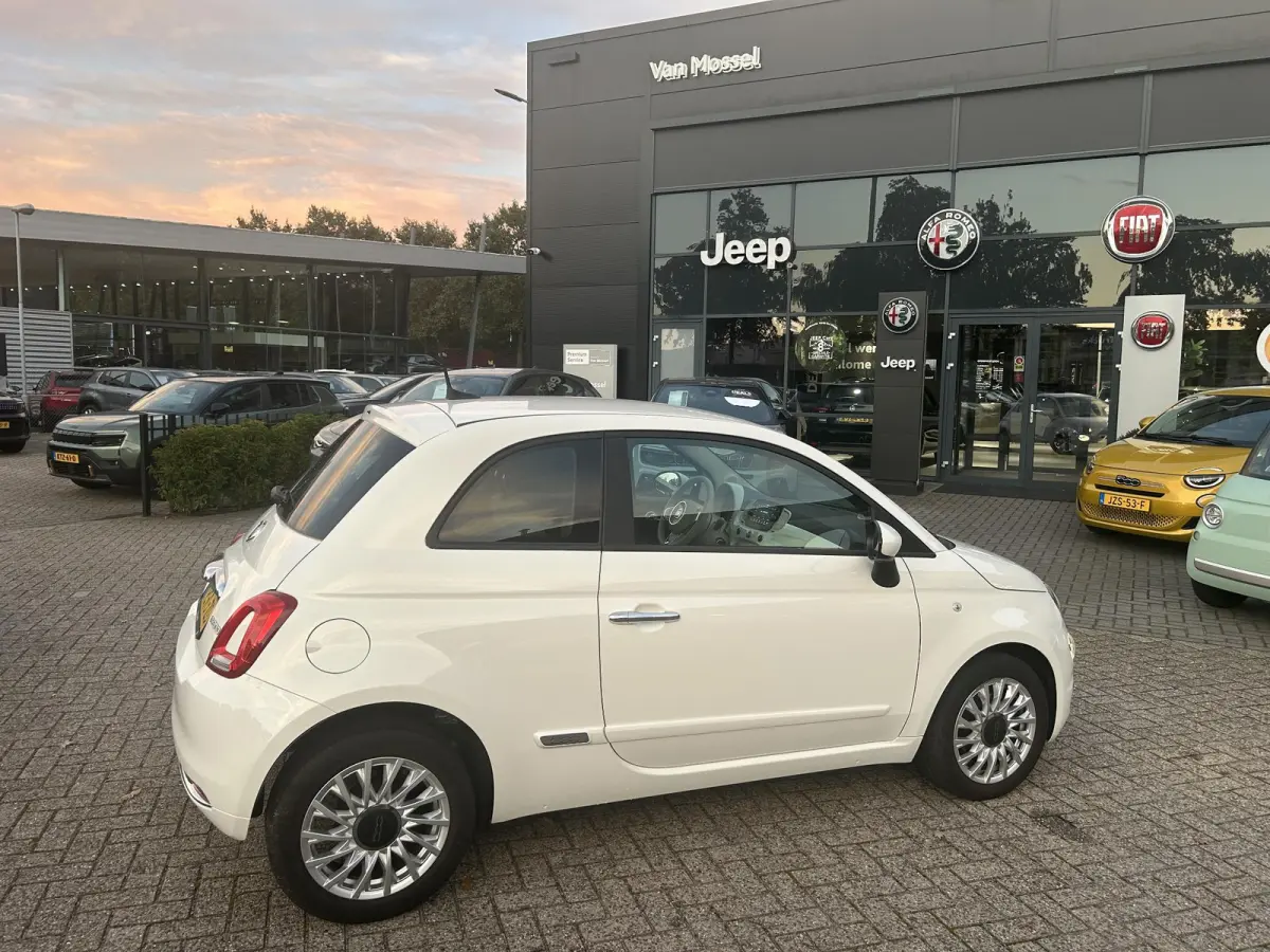 1.0 Hybrid Lounge | Airco | Apple Carplay/Android Auto | LMV 15"| Cruise Control |