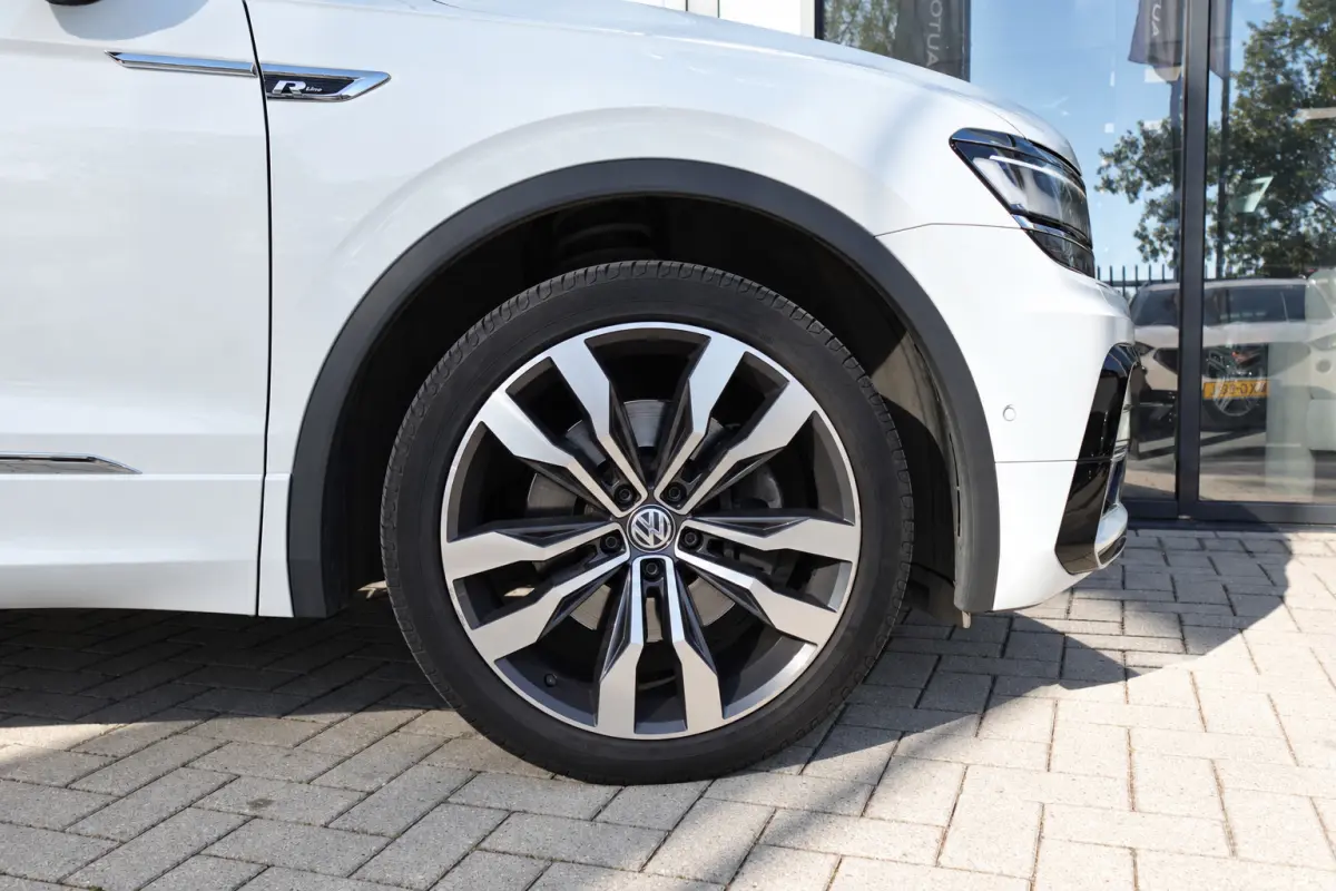2.0 TDI 4Motion PANO KEYLESS VOL