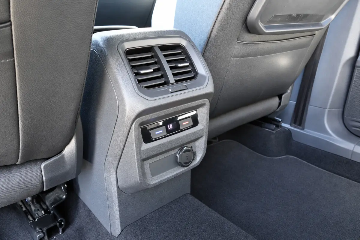 2.0 TDI 4Motion PANO KEYLESS VOL