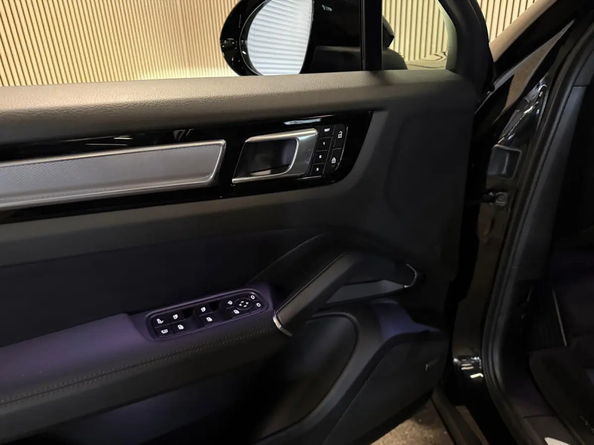 3.0 E-Hybrid Platinum Edition-LUCHTV.-PANO-STOELEN 18 VOUDIG-TREKHAAK-ZEER COMPLEET